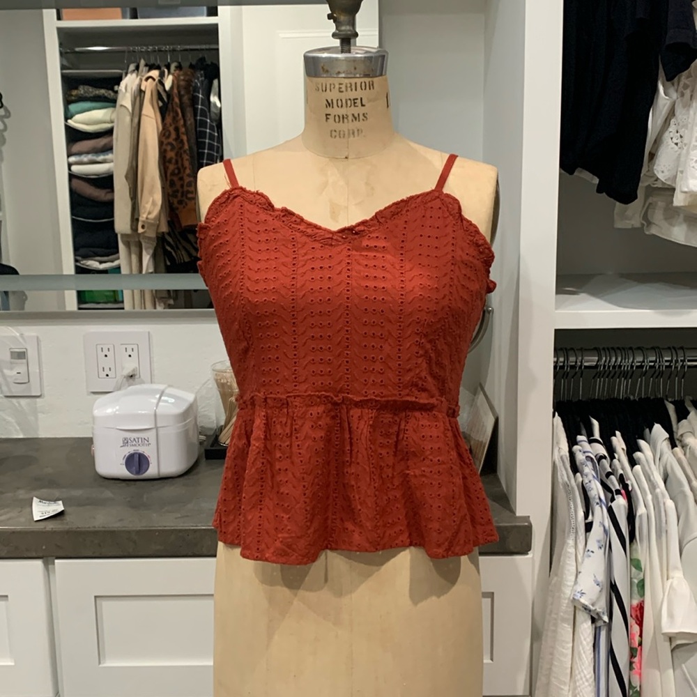 Sim &Sam eyelet peplum cami
